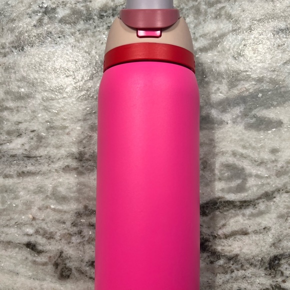 Owala Pink Water Bottle - Picture 3 of 6